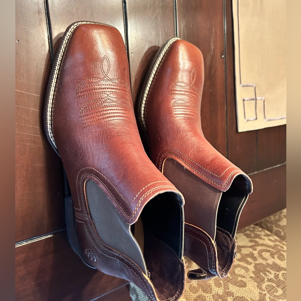 Cherry Brown Ariat Bench Made Younger Western Boot
